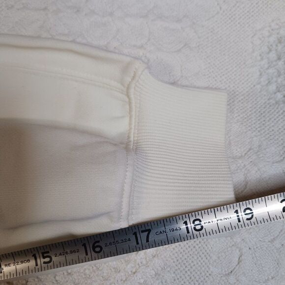 Fabletics Women's size 1X/ XXL Cream Cropped Sweatshirt - Picture 6 of 9